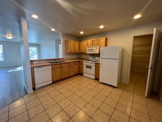 Foto del edificio - Newley Updated 3bed 2bath In West Nampa
