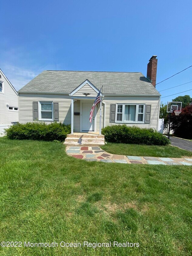 Primary Photo - 15 Fulton Ave