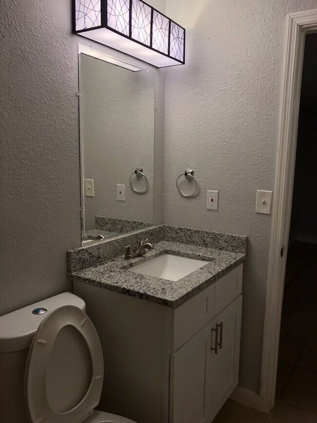 Foto del edificio - 3 Bedroom/ 2 Bathroom Home