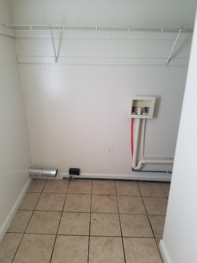 Laundry - 112 Emlenton St