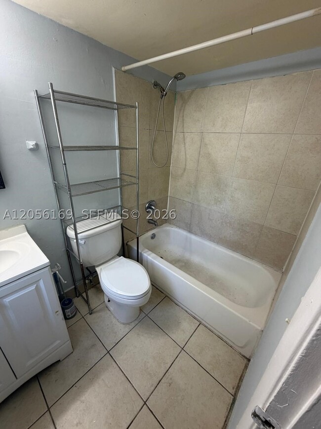 Building Photo - 95 NE 41st St