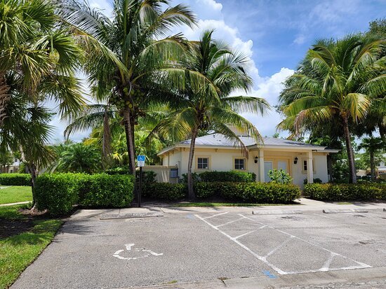 Foto del edificio - 2543 Creekside Dr