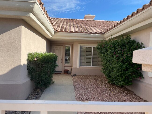 Building Photo - 78342 Silver Sage Dr