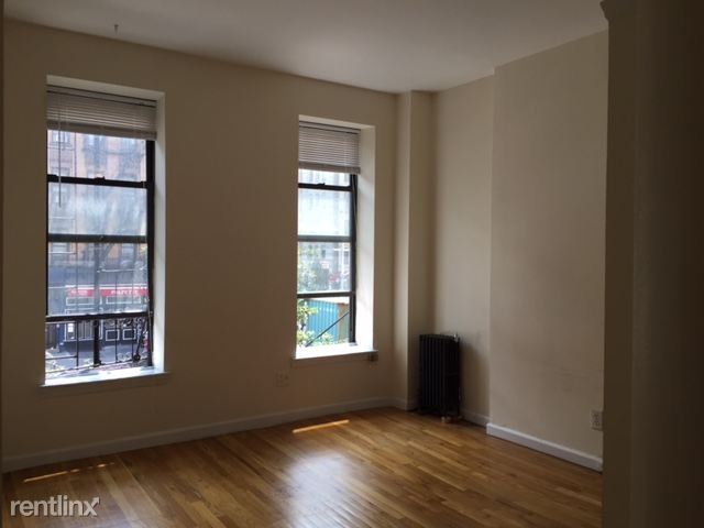 Primary Photo - 484 Amsterdam Ave