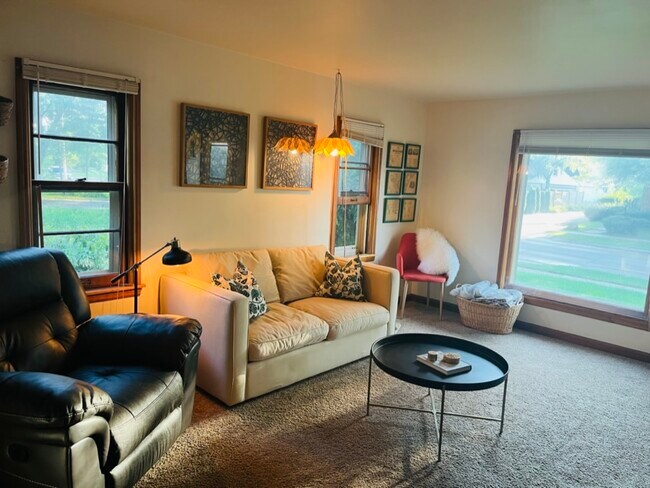 Living Room - 5716 N Dexter Ave