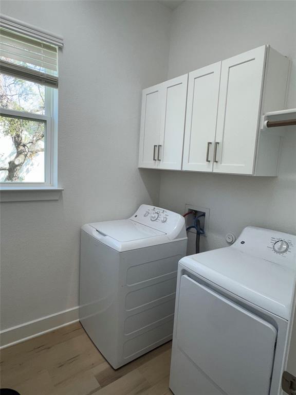 Foto del edificio - 109 Monterey Oak Trl