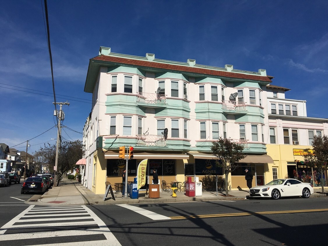 Foto principal - 6419-6433 Ventnor Ave