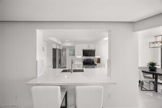 Building Photo - 10475 Gulf Shore Dr