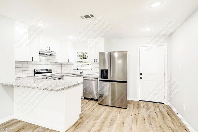 Foto del edificio - 4 br, 2 bath House - 1107 Valerie Ave