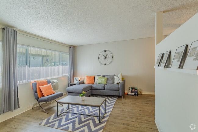 1HAB, 1BA - 600 ft² - The Spoke