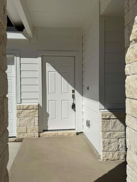 Foto del edificio - 591 Sormonne Lp