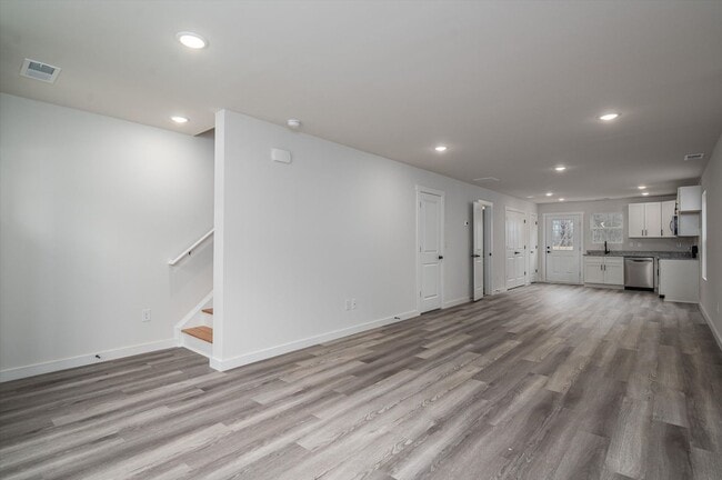 Building Photo - 12 Catawba Ave