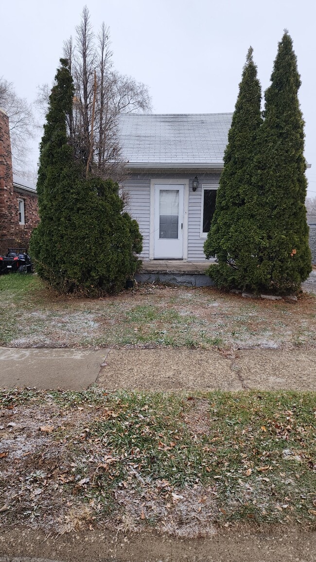 Building Photo - 23156 Bolam Ave