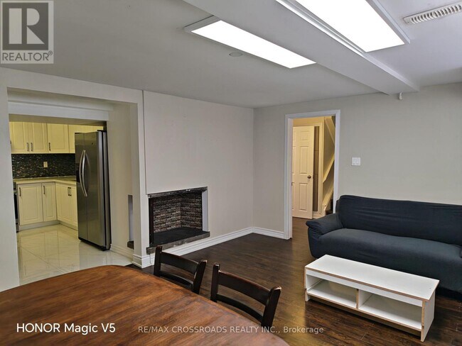 Photo du bâtiment - 17 Linwood Ave