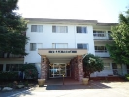 Building Photo - Villa Vista Apartments