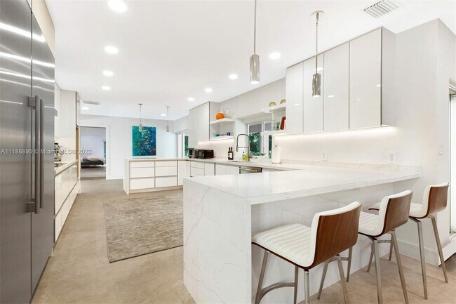 Building Photo - 6440 SW 134th Dr