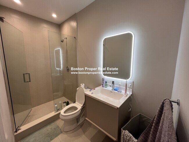 Foto del edificio - 267 Newbury St