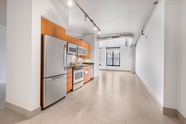 Building Photo - Lovely Studio-Style 1 Bedroom Condo Unit i...