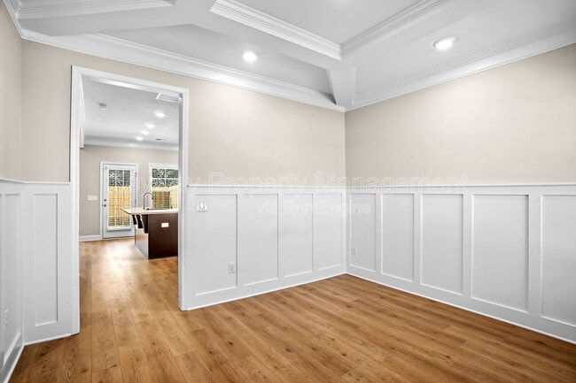 Building Photo - 3109 Venetian Dr