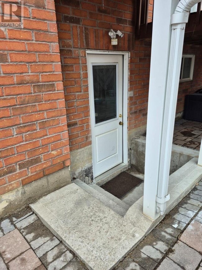 Building Photo - 476 Staines Rd