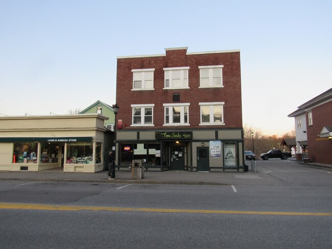 Building Photo - 135 Main St