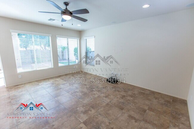 Foto del edificio - 4467 E Remington Dr