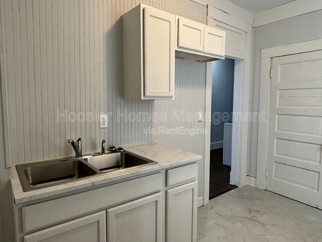 Photo - 330 N Arsenal Ave Apartment