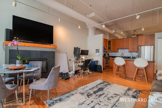 Foto del edificio - 333 W Hubbard St