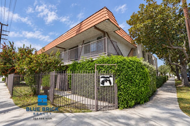 Foto del edificio - 14235 Vanowen St