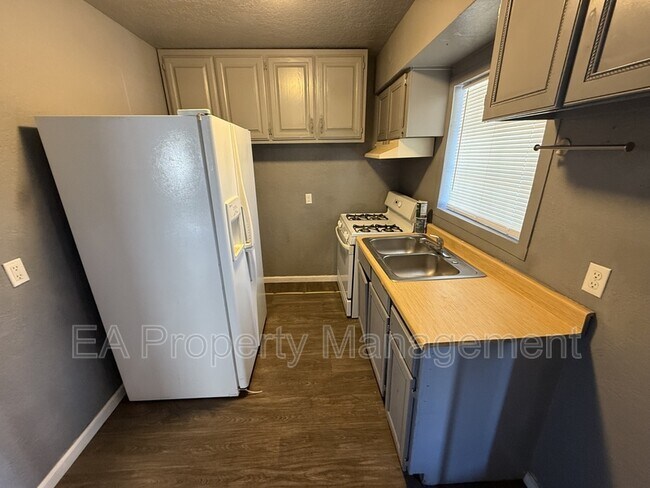 Foto del edificio - 117 40th St NW