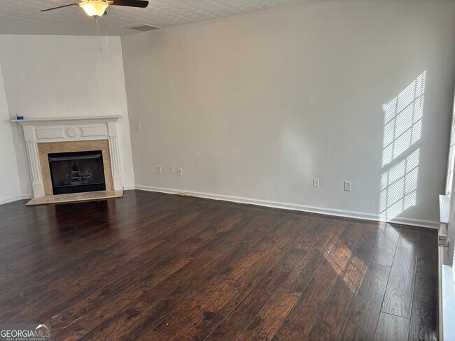 Foto del edificio - 3859 Shenfield Dr