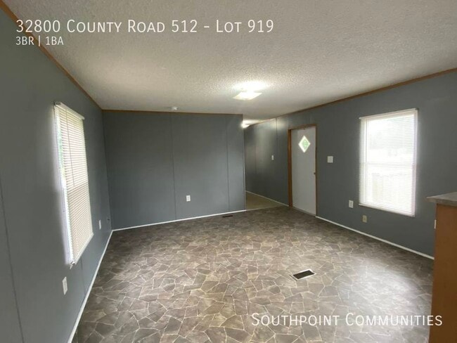 Foto del edificio - 32800 Co Rd 512