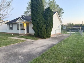 Building Photo - 112 Waterford Dr