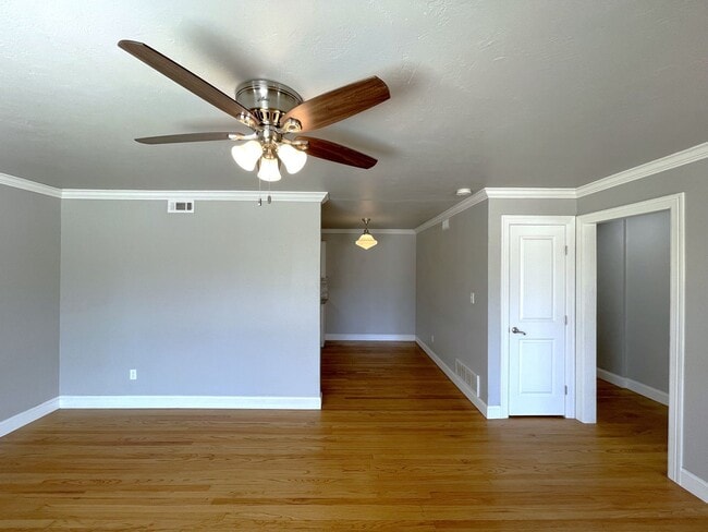 Building Photo - Gorgeous Home In OKC!