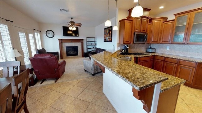 Building Photo - 12433 Nina Pearl Dr