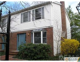 Building Photo - 239 Amboy Ave