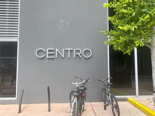 Foto del edificio - 151 SE 1st St