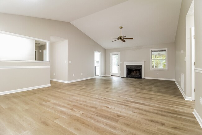 Building Photo - 401 Latrobe Dr