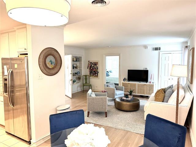 Foto del edificio - 4538 Roland Ave