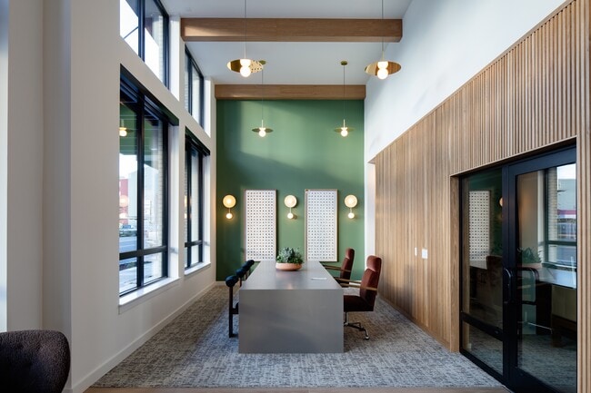 Building Photo - Alta Norra