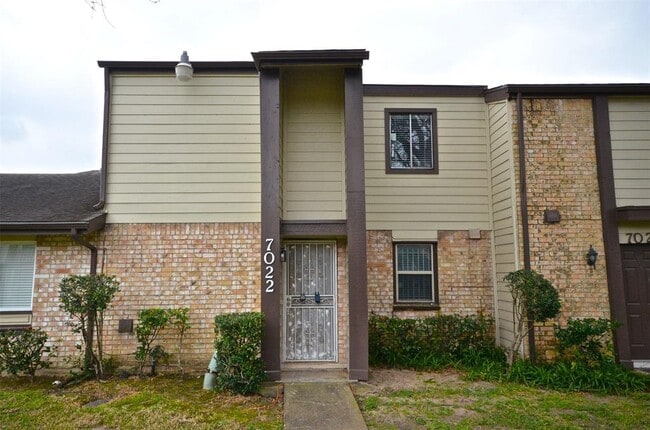 Building Photo - 7022 S Dairy Ashford Rd