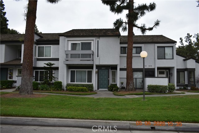 Foto principal - 12527 Fallcreek Ln
