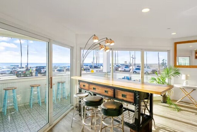 Foto del edificio - Oceanfront Winter Rental Mid-September 202...