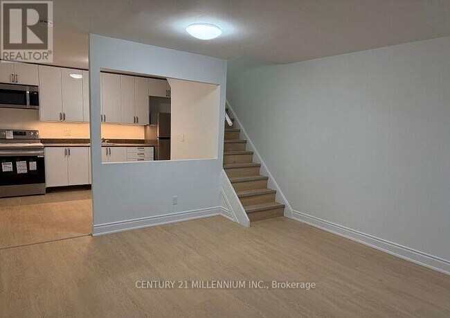Photo du bâtiment - 909 A Danforth Ave