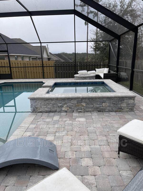 Building Photo - 5861 Dunridge Drive