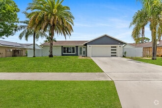 Building Photo - 112 Parkwood Dr