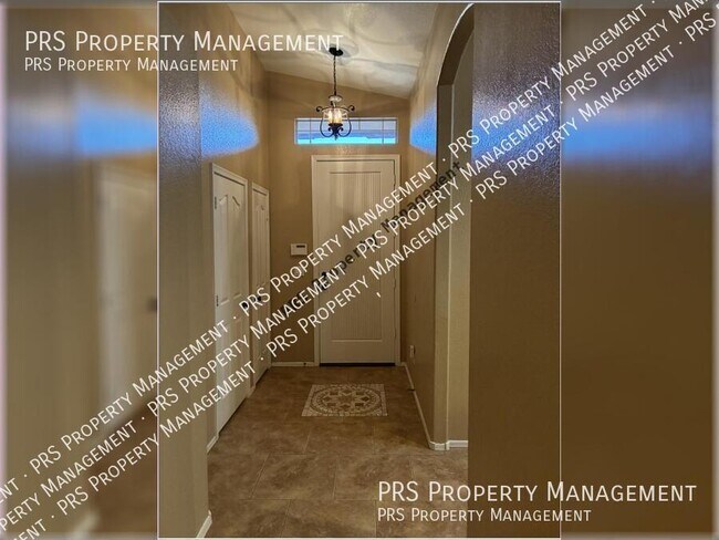 Foto del edificio - 1041 E Silverwood Dr