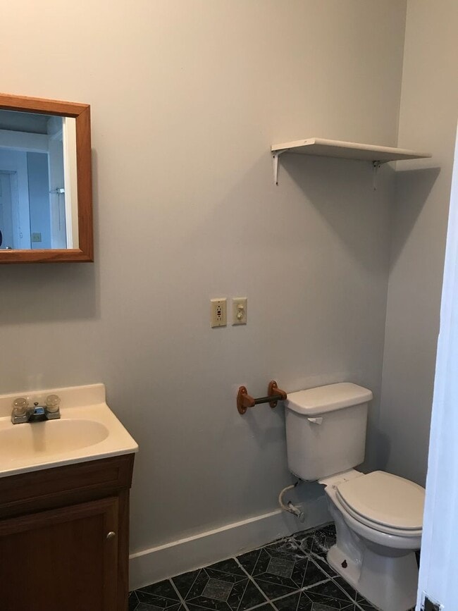 Photo - 718 Brown St Apartment