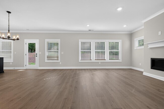 Building Photo - 5937 Cabernet Ln