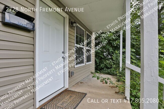 Building Photo - 2728 N Fremont Ave